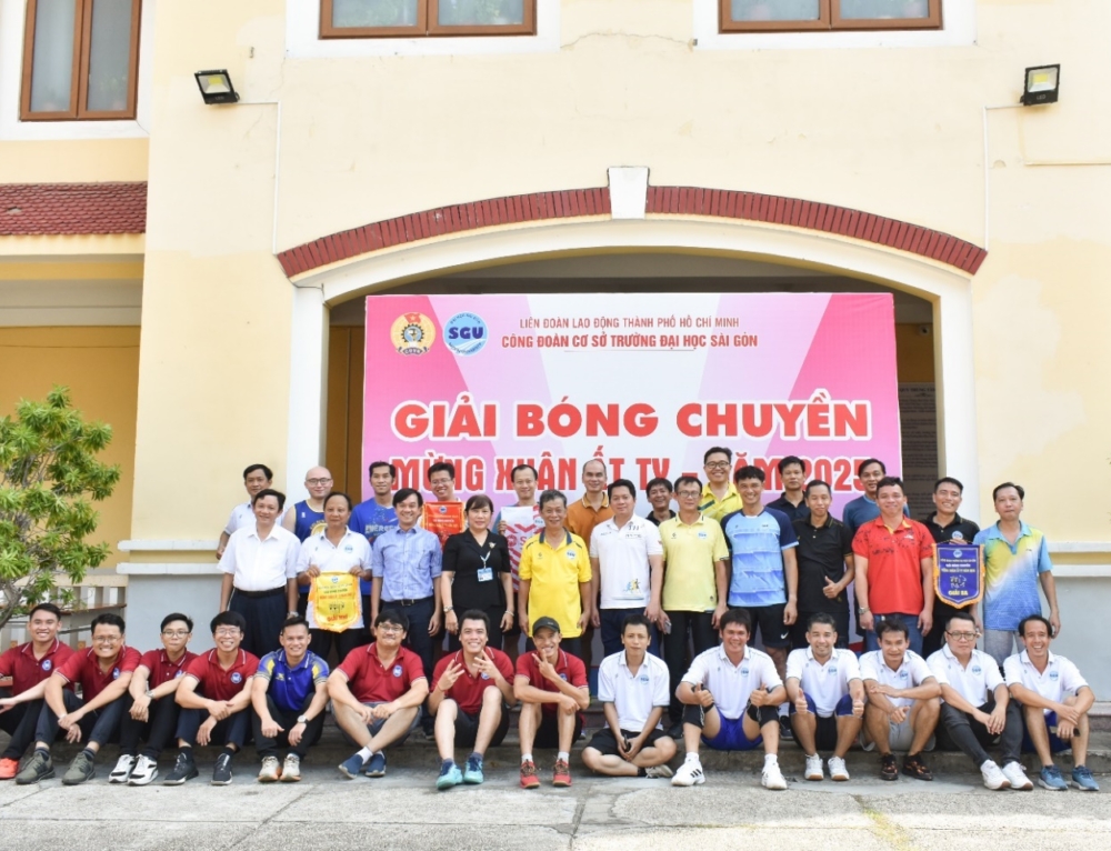 Công đoàn Trường Đại học Sài Gòn tổ chức các hoạt động chào mừng Xuân Ất Tỵ năm 2025